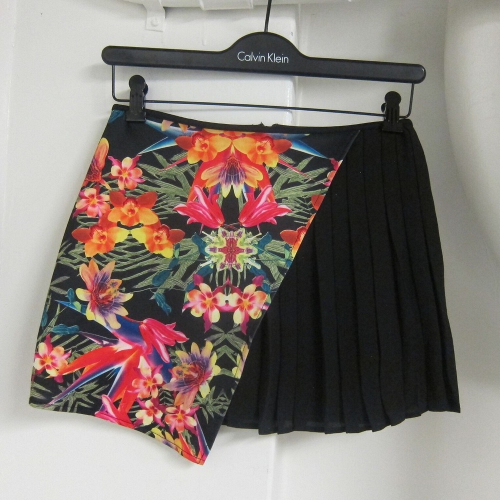 DO & BE Split Skirt